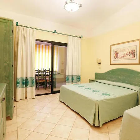 Apartman With Pool In Sos Alinos